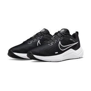 Nike Downshifter 12 Sneaker